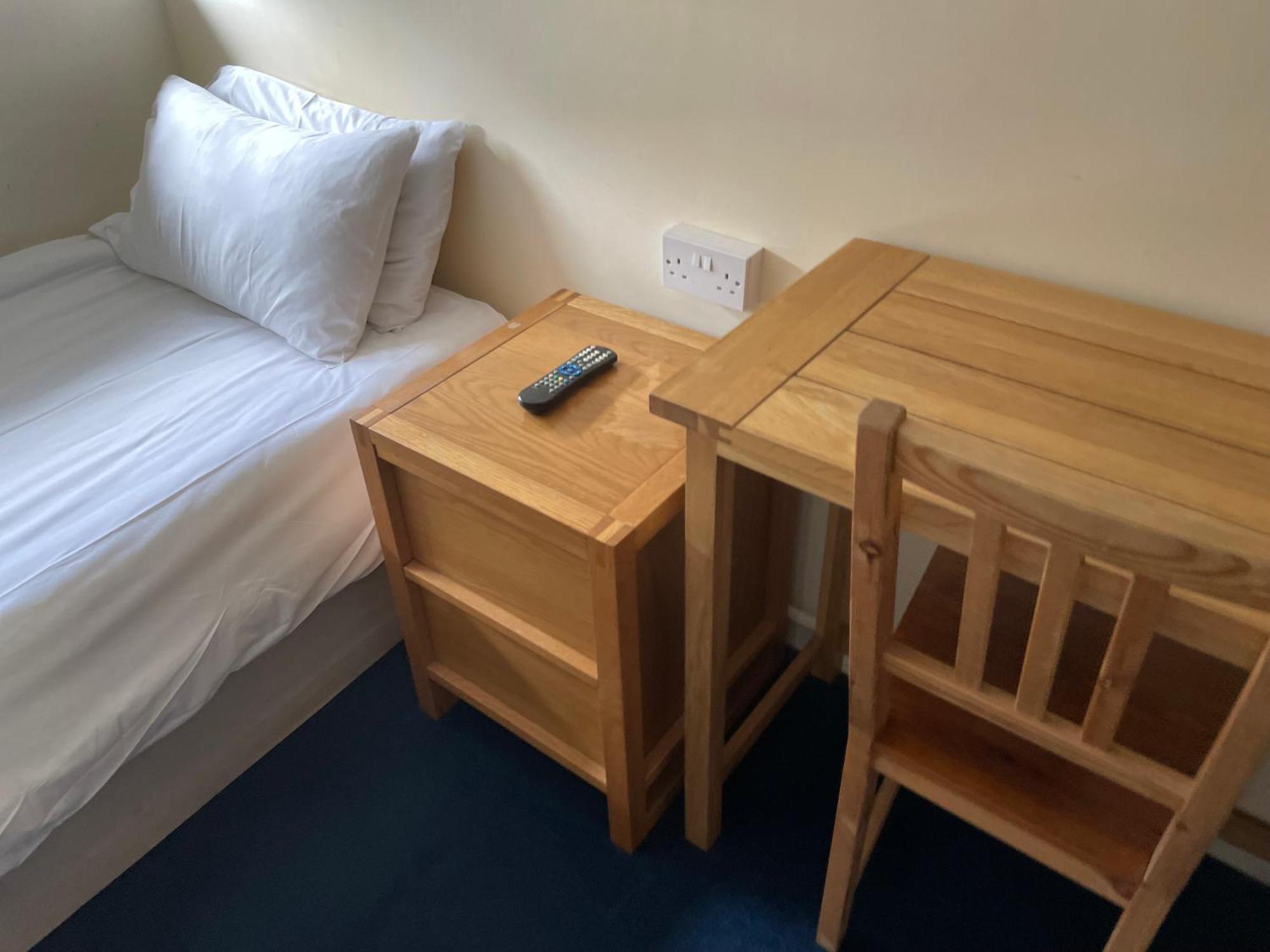 Bridge Farm Guesthouse Rooms Dundry Exteriör bild