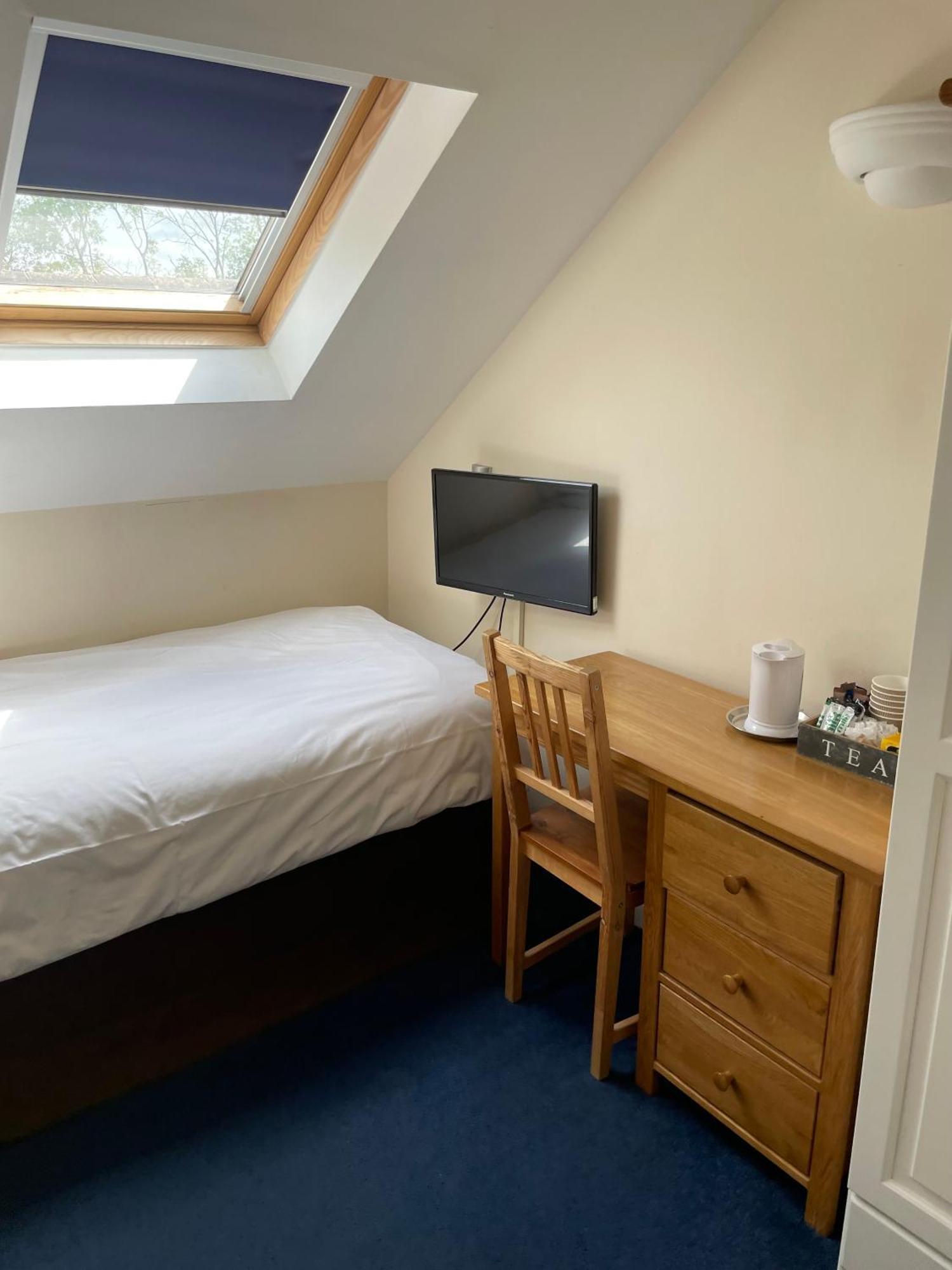 Bridge Farm Guesthouse Rooms Dundry Exteriör bild