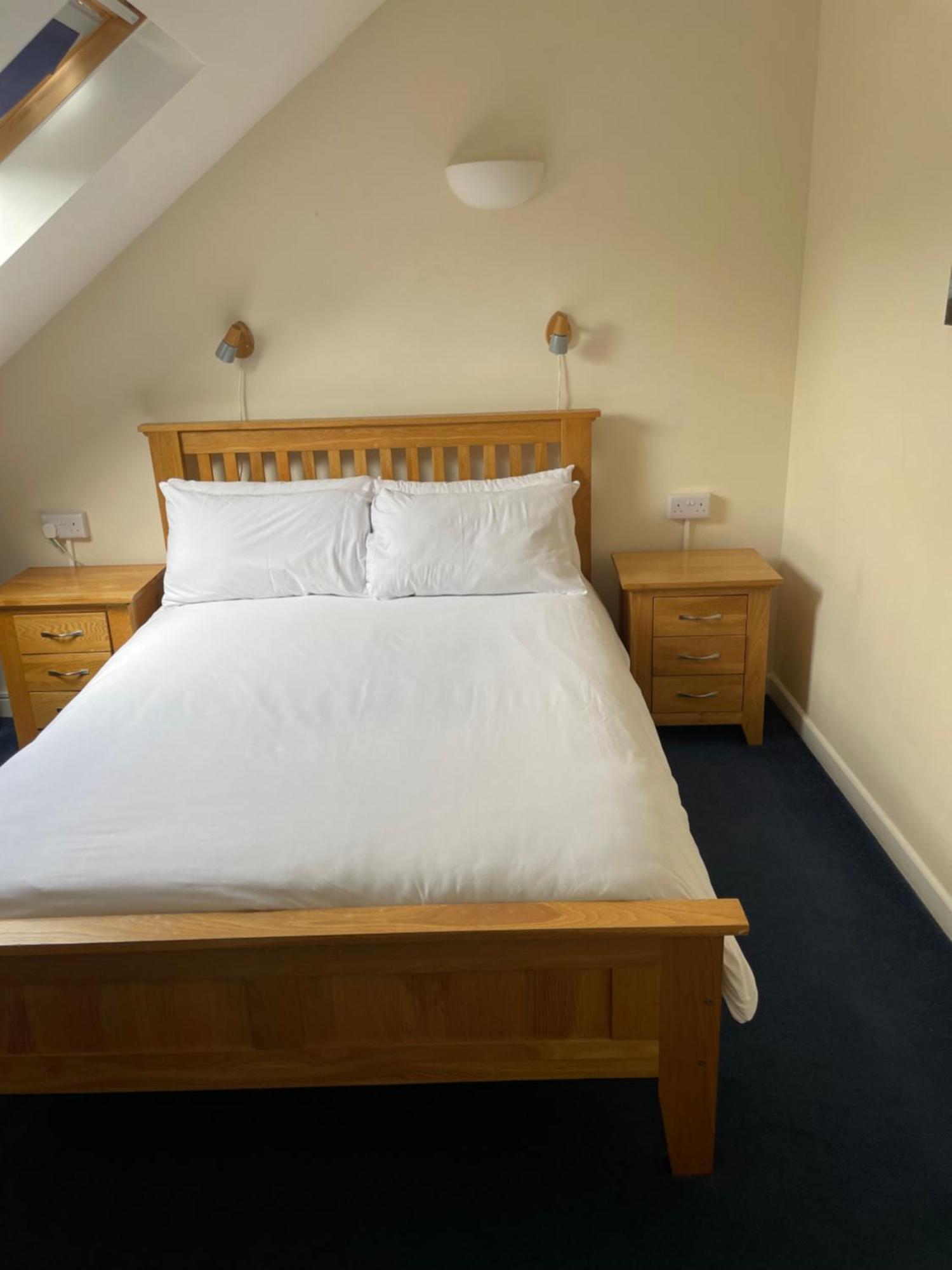 Bridge Farm Guesthouse Rooms Dundry Exteriör bild