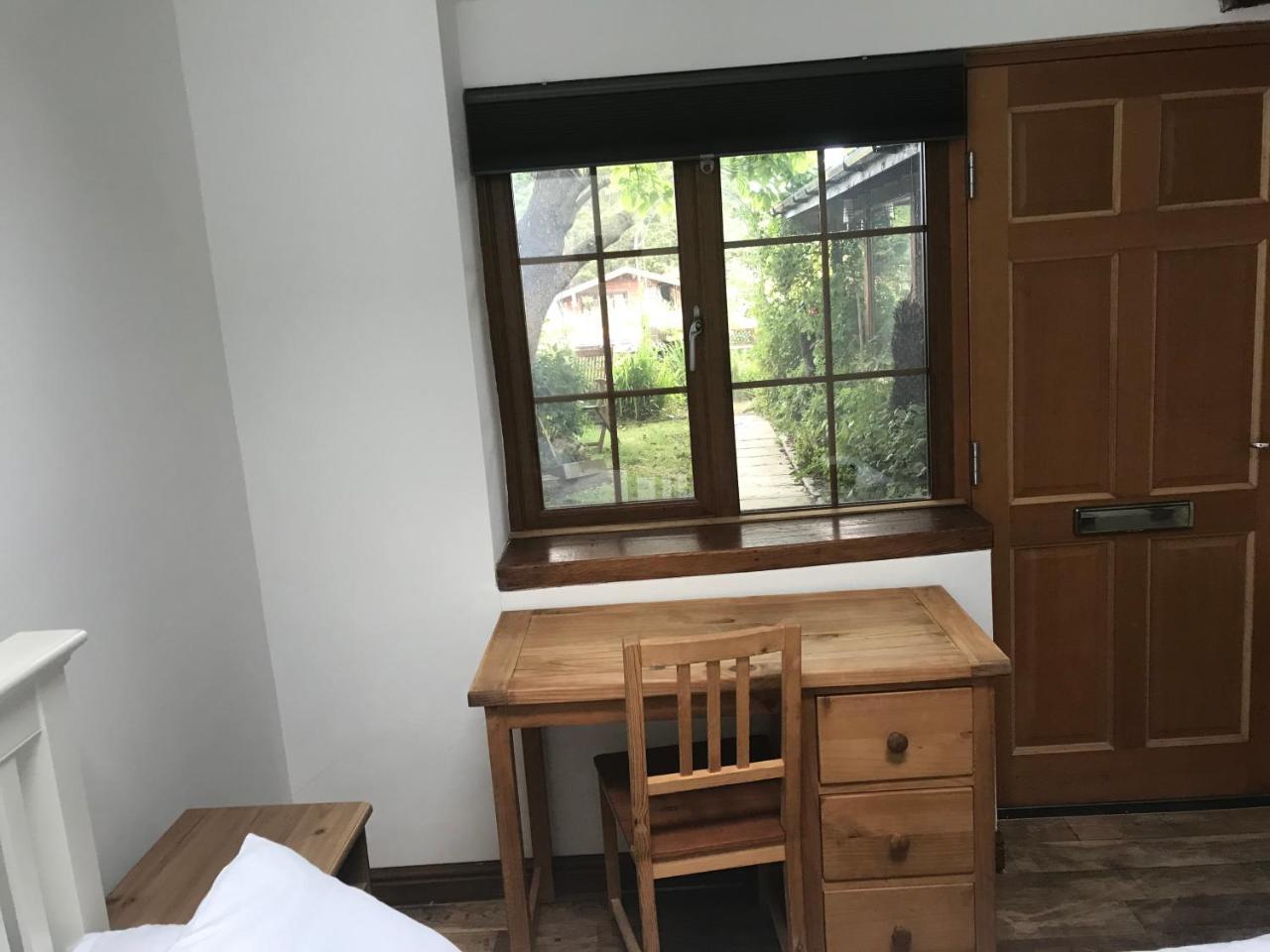 Bridge Farm Guesthouse Rooms Dundry Exteriör bild